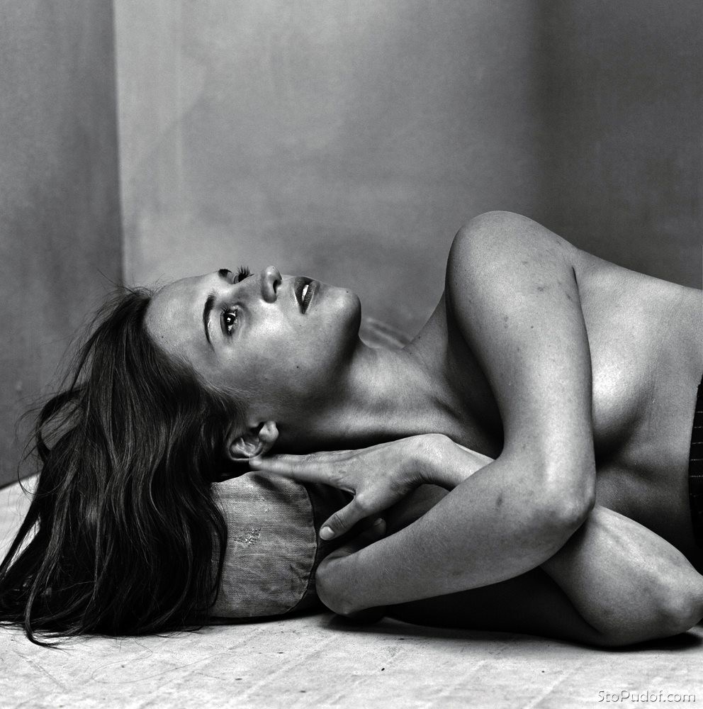 Alicia Vikander uncensored naked - UkPhotoSafari