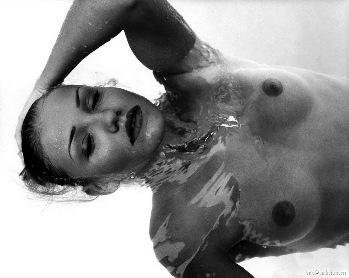 Cameron Diaz nude photos now - UkPhotoSafari