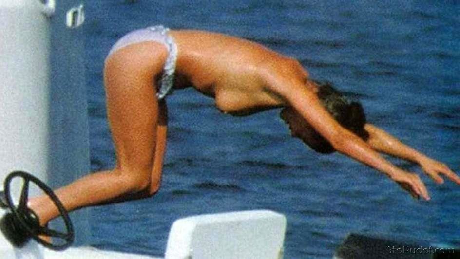 Catherine Zeta Jones nude photo video - UkPhotoSafari