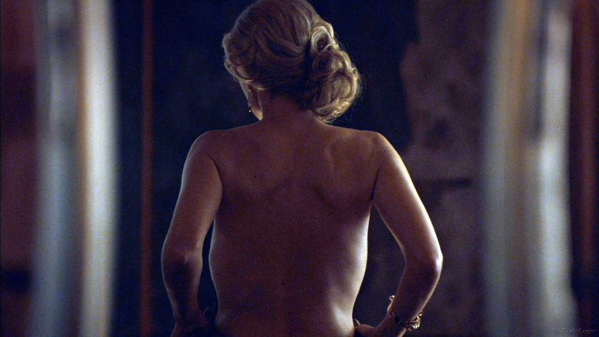 Gillian Anderson hot and naked - UkPhotoSafari