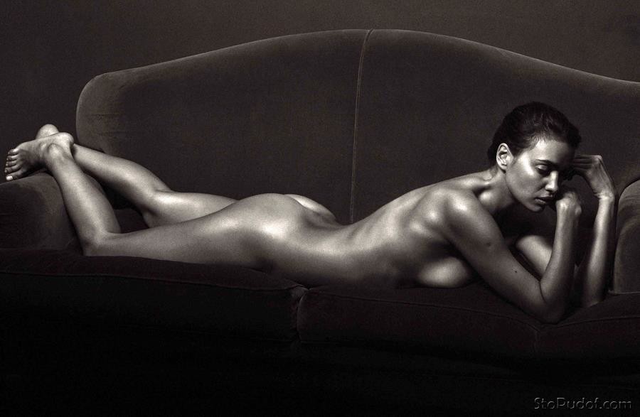 Irina Shayk free nude pics - UkPhotoSafari