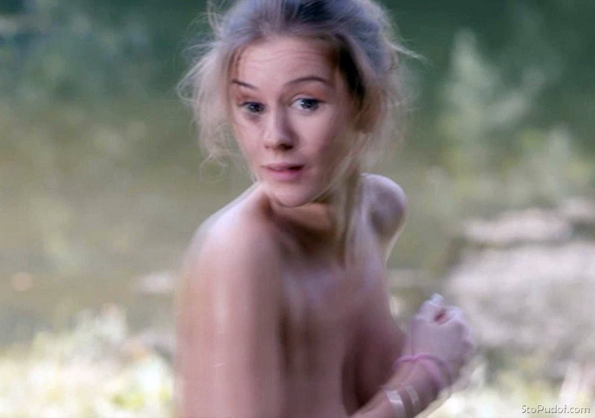 Irina Starshenbaum naked tits - UkPhotoSafari