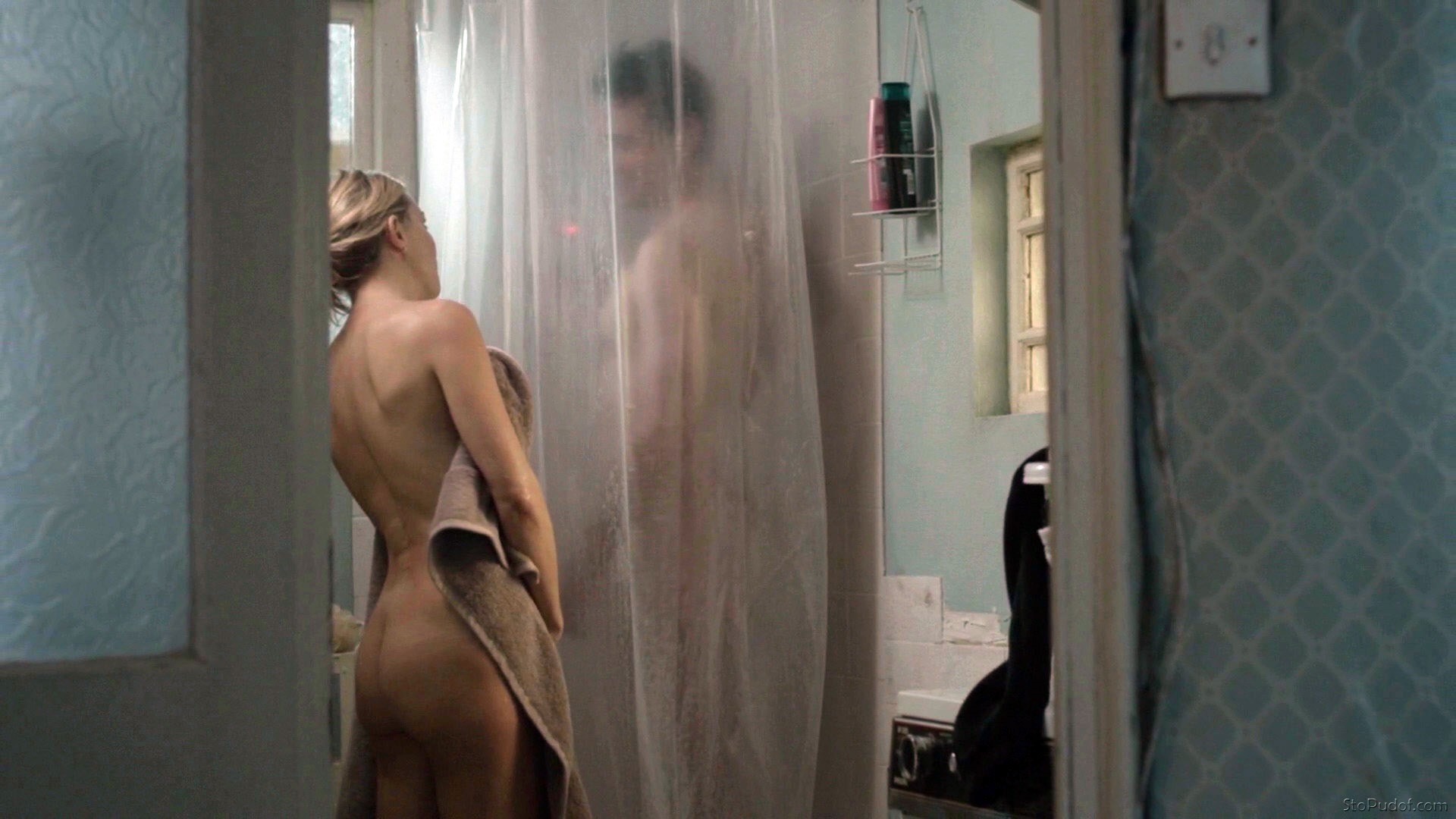 Kate Hudson naked phone pic - UkPhotoSafari