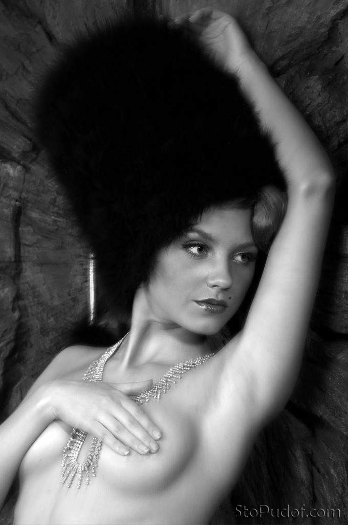 Kristina Asmus naked sexy - UkPhotoSafari