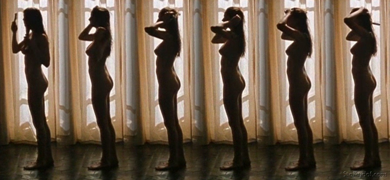 Leelee Sobieski leaked uncensored nude pictures - UkPhotoSafari