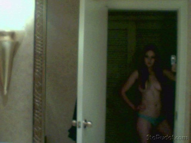 Leelee Sobieski nude hacked photo - UkPhotoSafari