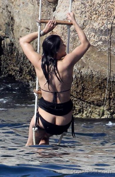Michelle Rodriguez nude movies - UkPhotoSafari