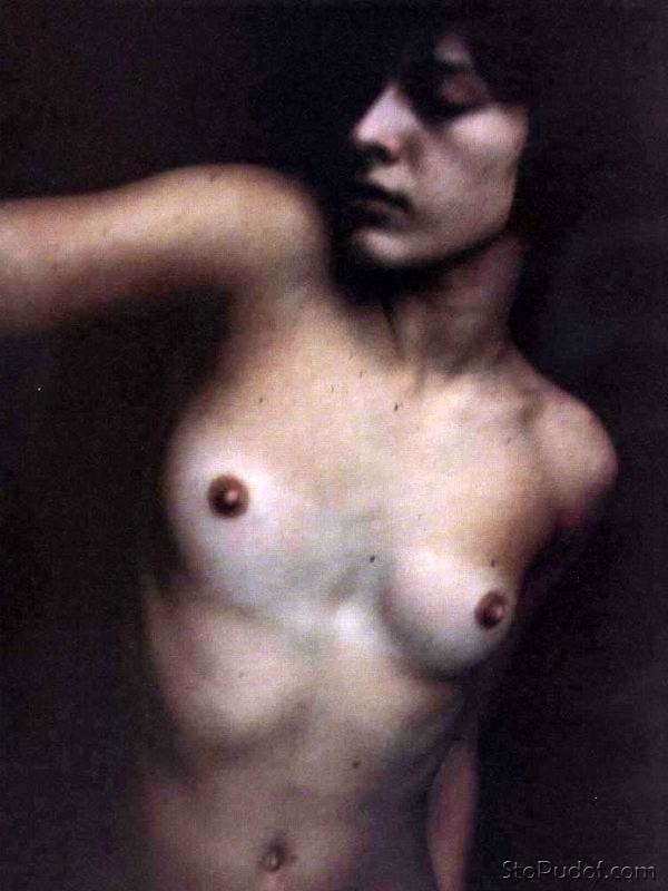 Milla Jovovich naked free - UkPhotoSafari