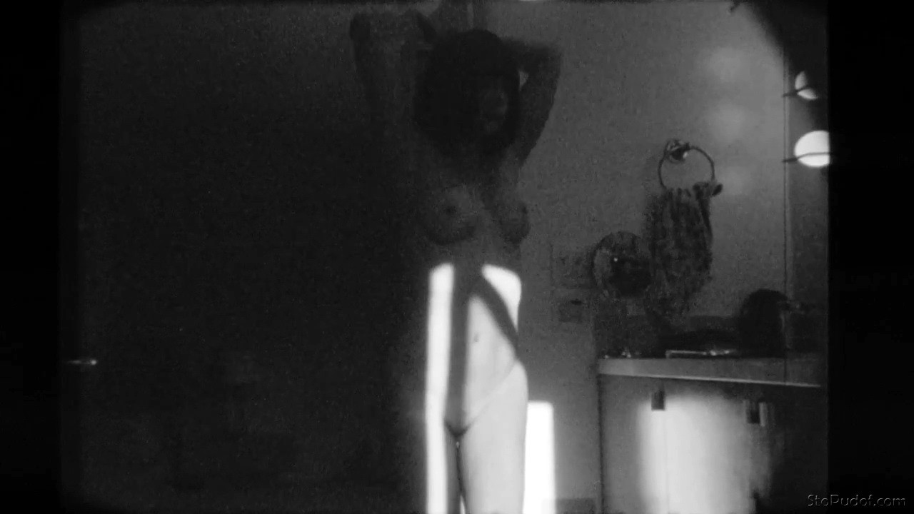 Rose McGowan video nude - UkPhotoSafari