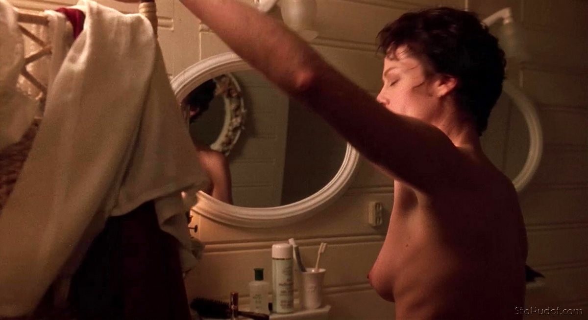 Sigourney Weaver Free Nude Video.