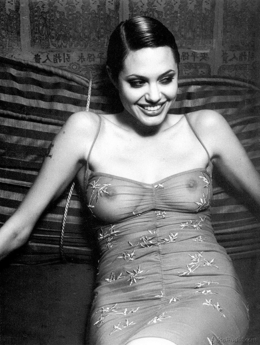 actual pictures of Angelina Jolie naked - UkPhotoSafari