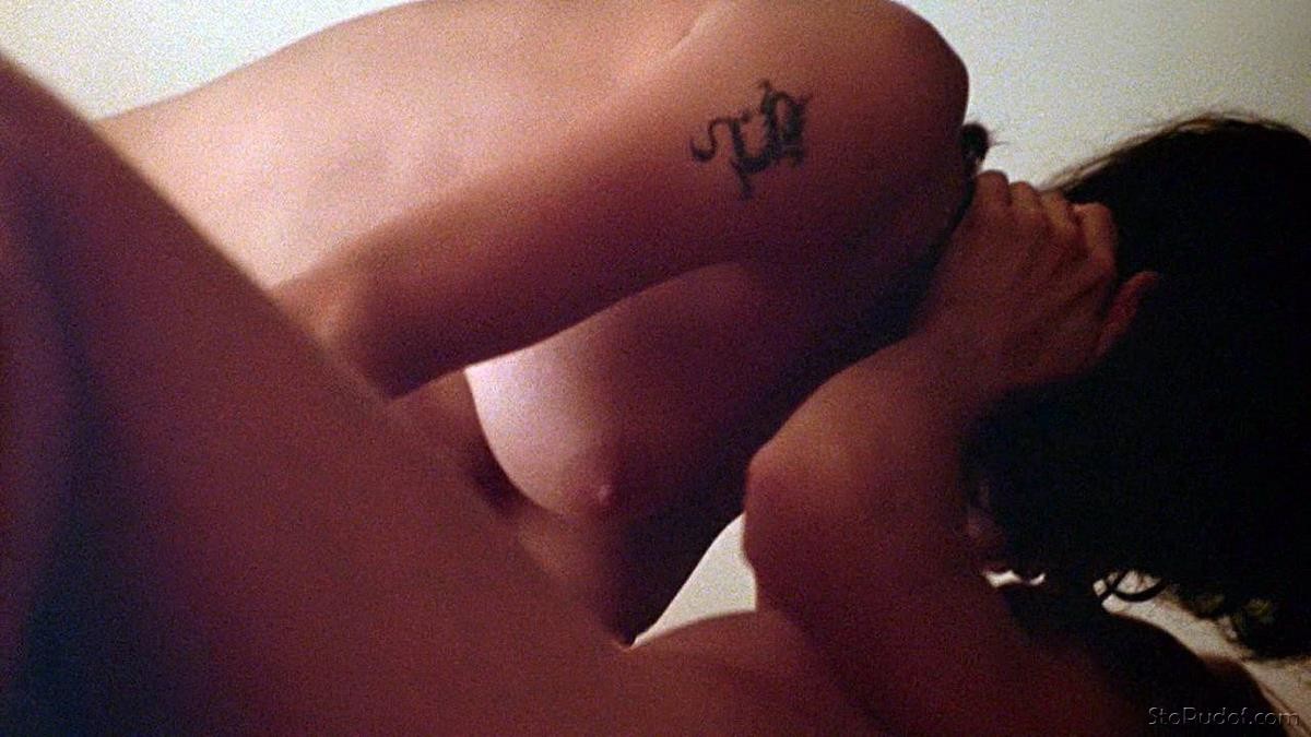 get Angelina Jolie nudes - UkPhotoSafari