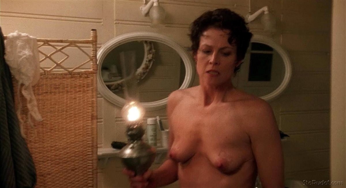 leaked photos Sigourney Weaver naked - UkPhotoSafari