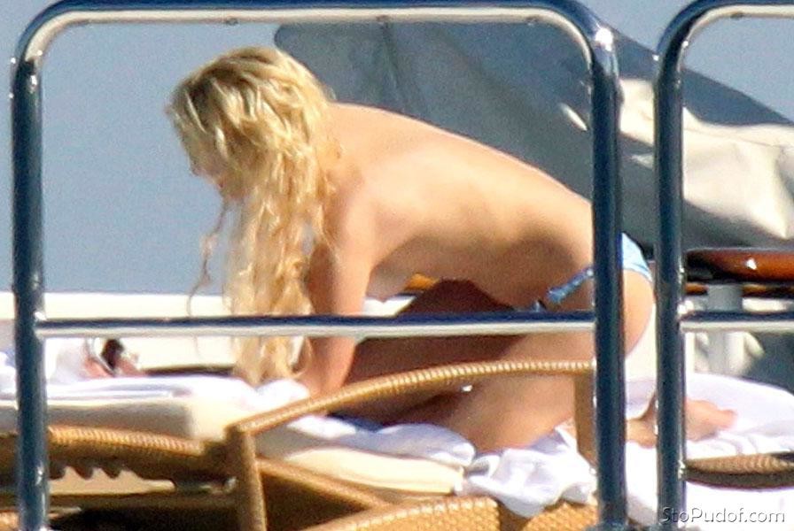 more nude pictures of Paris Hilton - UkPhotoSafari