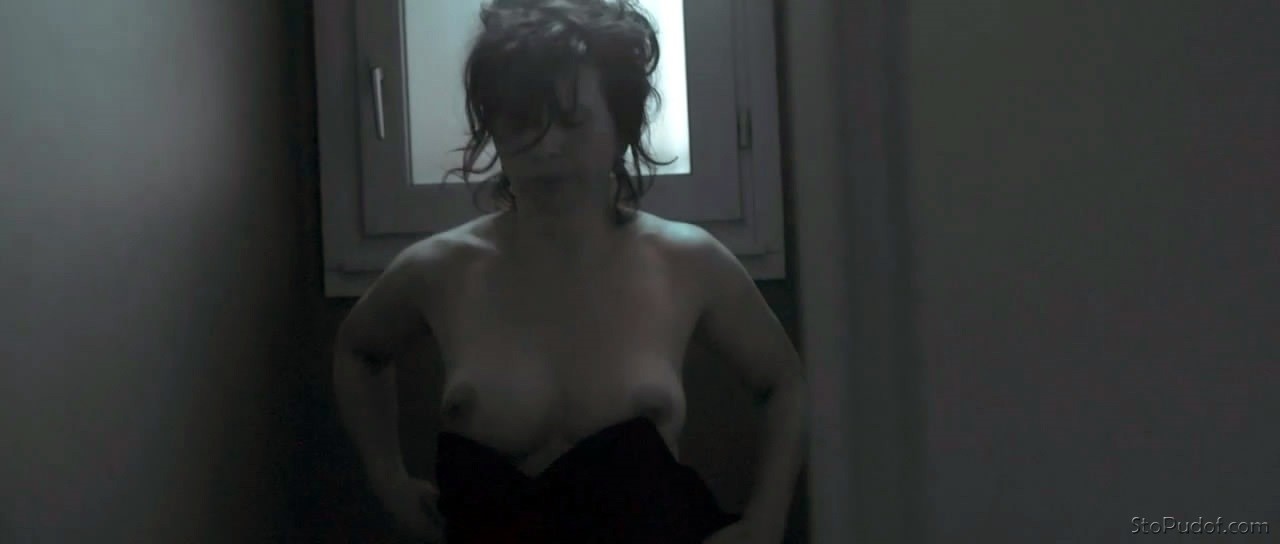 naked photos Juliette Binoche - UkPhotoSafari