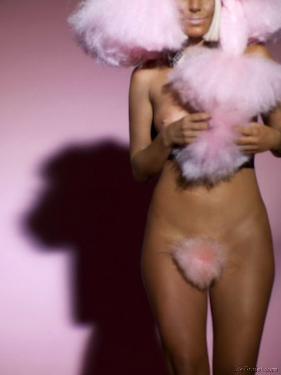 new nude Lady Gaga pictures - UkPhotoSafari