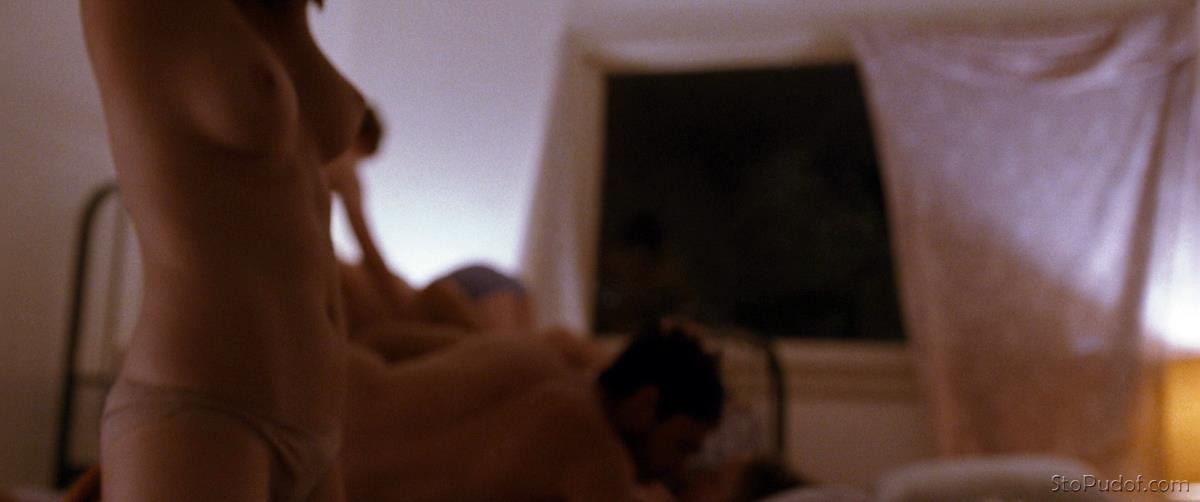 new nude photos of Elizabeth Olsen - UkPhotoSafari