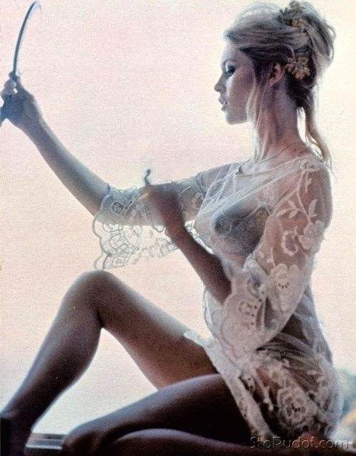 nude Brigitte Bardot pic - UkPhotoSafari