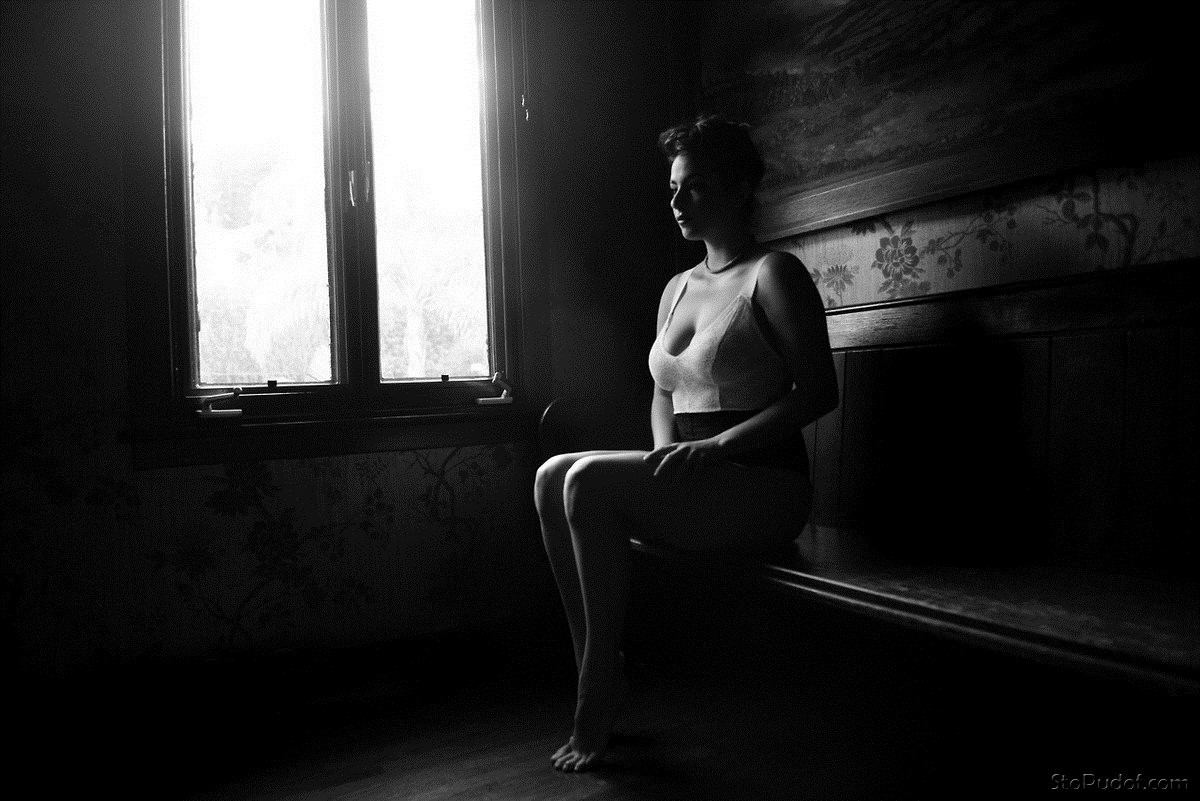 nude photos of Alanna Masterson hacked - UkPhotoSafari