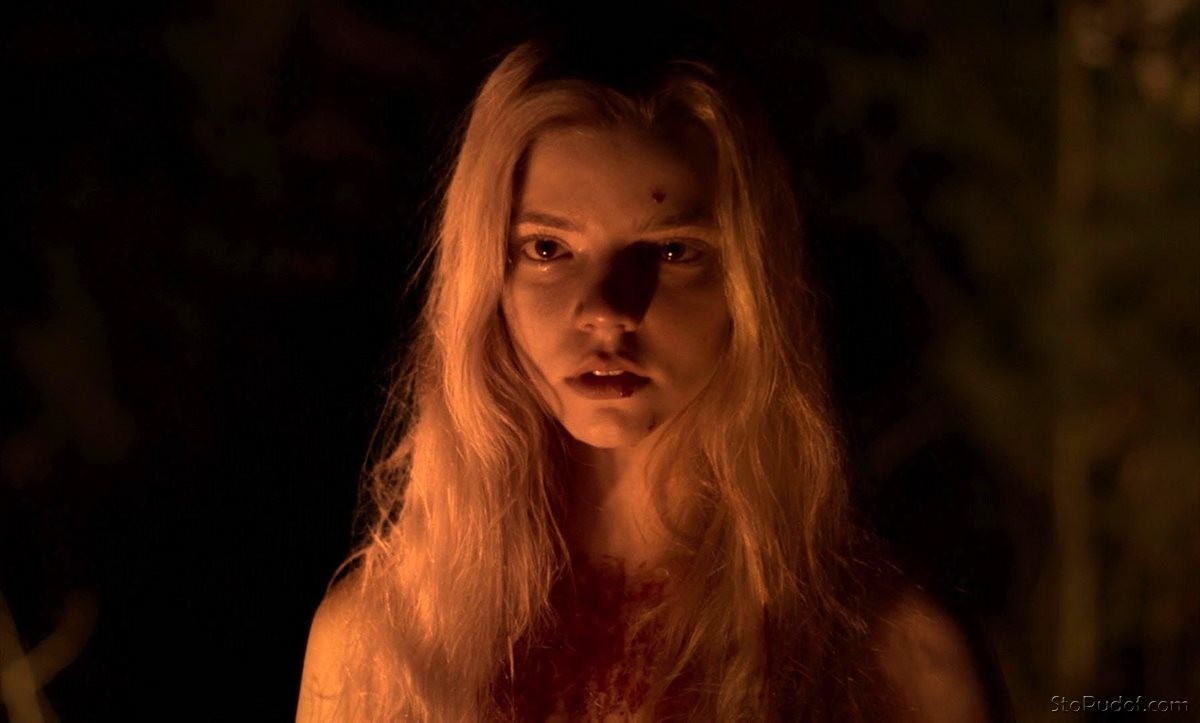 Anya taylor-joy the witch nude