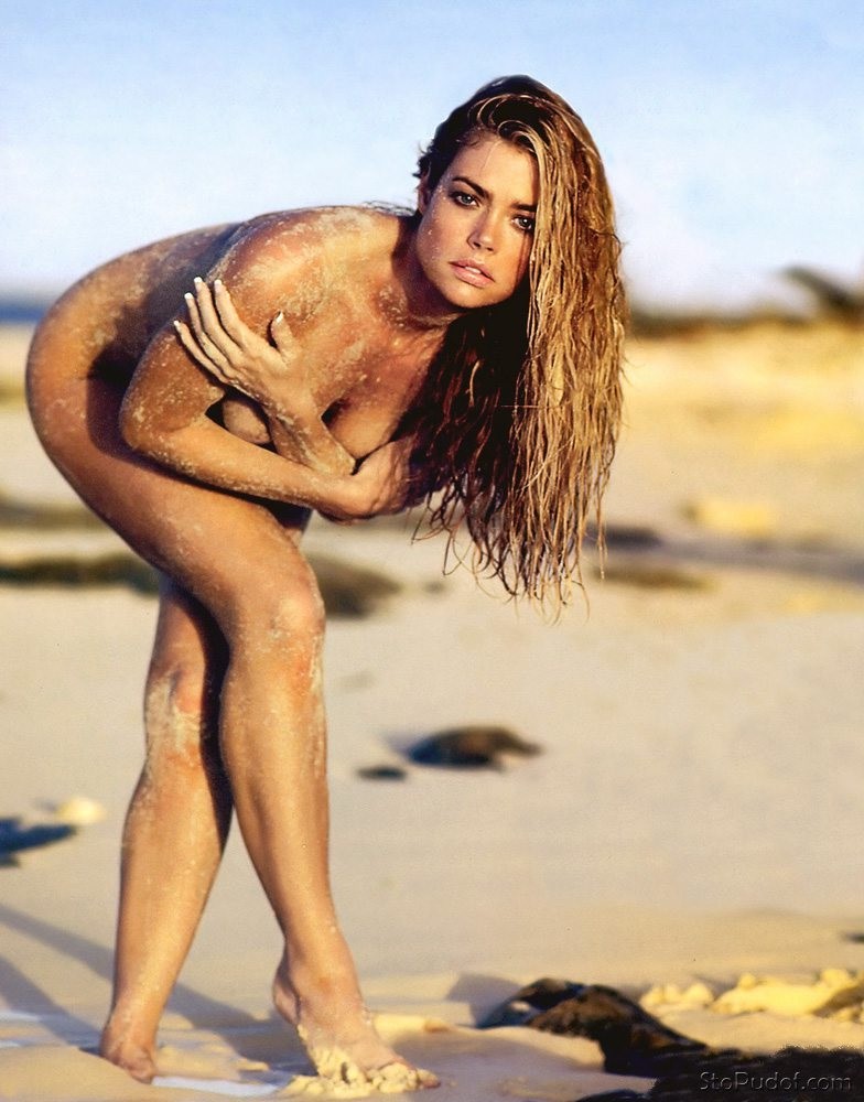 photos of Denise Richards nude - UkPhotoSafari