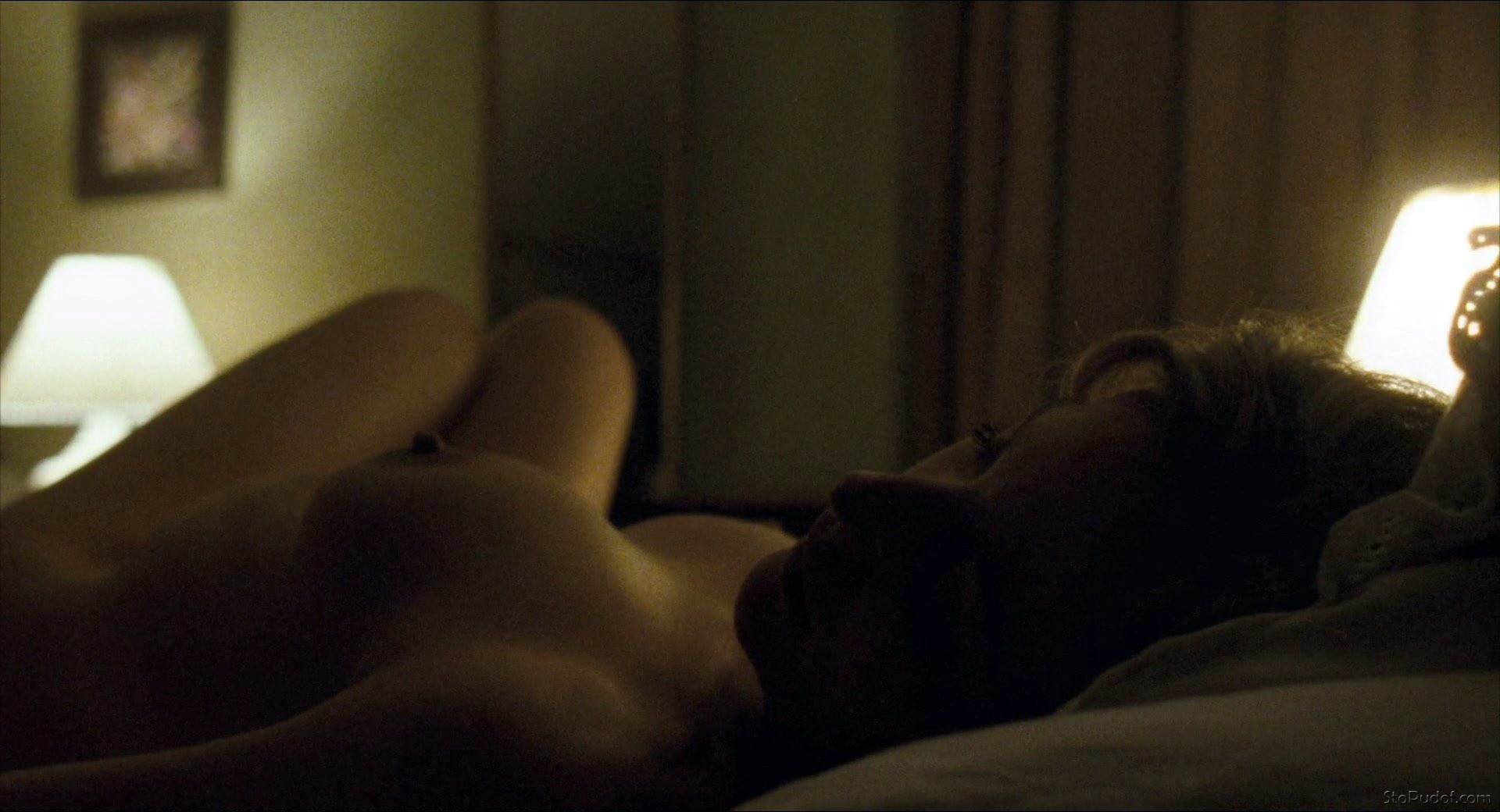 sexy Gillian Anderson nude - UkPhotoSafari