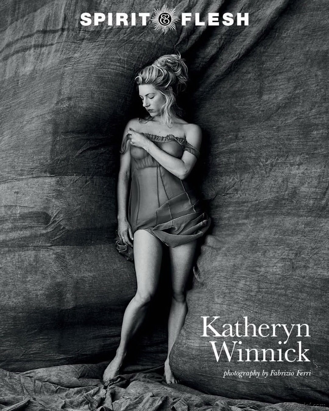 sexy Katheryn Winnick naked - UkPhotoSafari