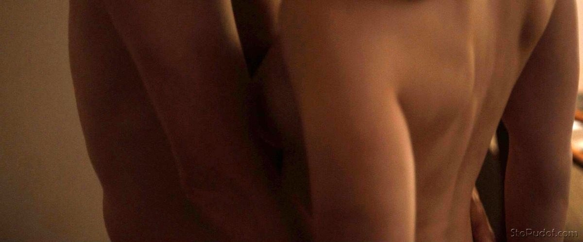 view Emily Blunt nude pictures - UkPhotoSafari