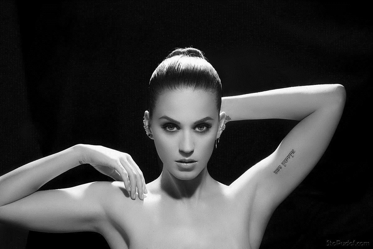 view the nude photos of Katy Perry - UkPhotoSafari